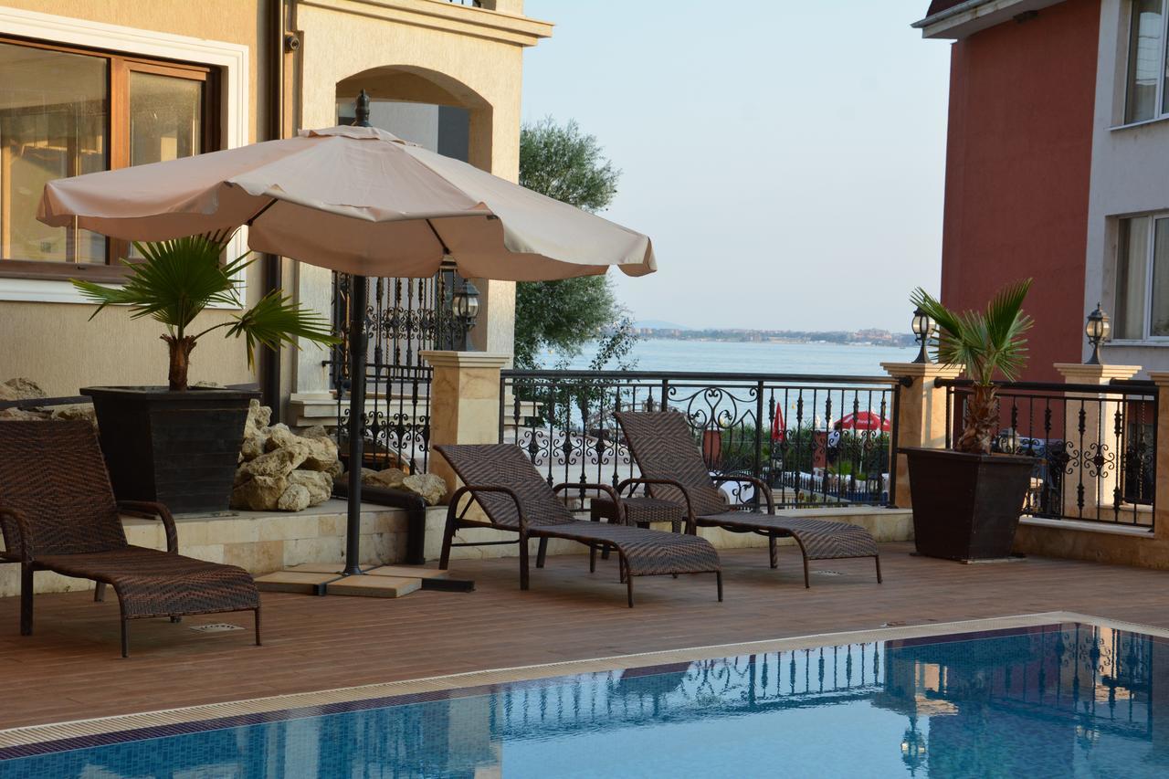 Vip Club Dolphin Coast Aparthotel Sunny Beach Exterior foto