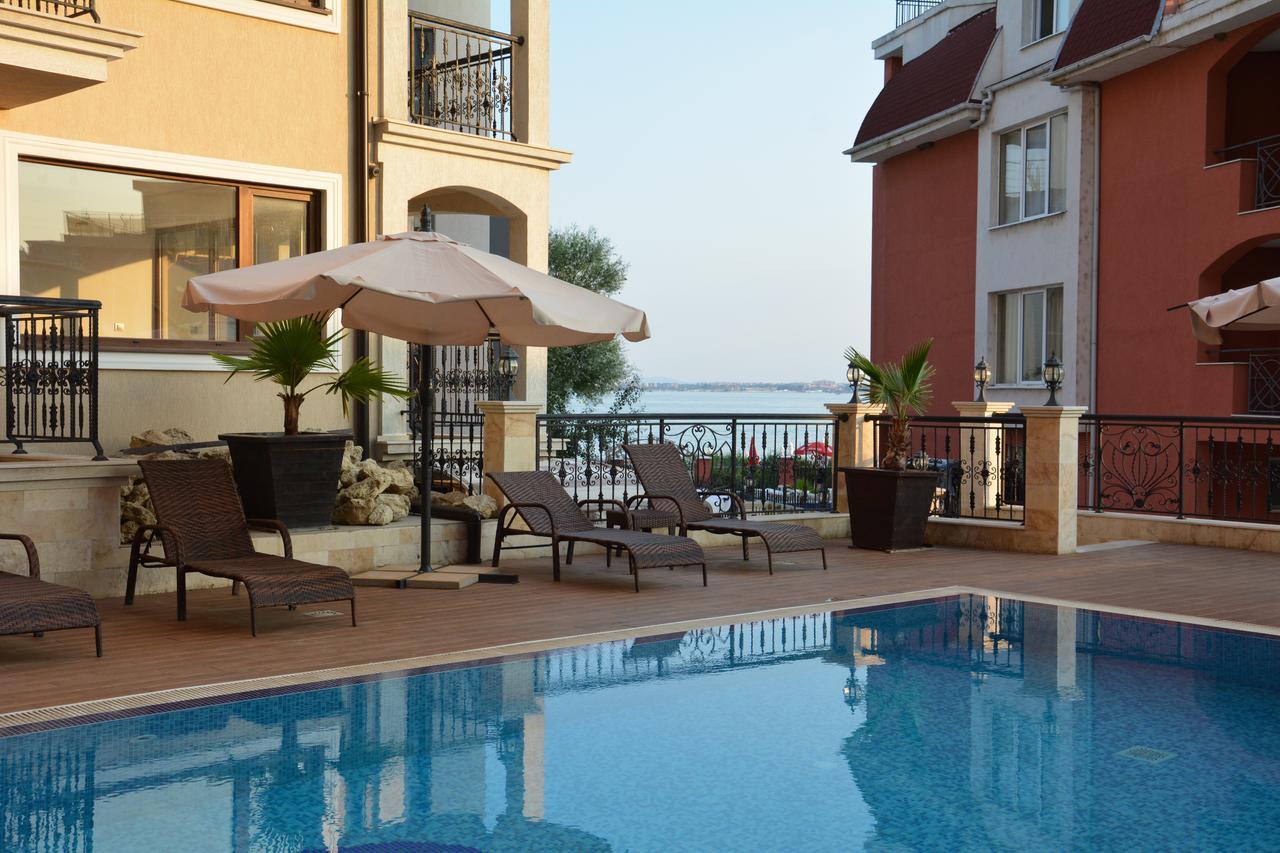 Vip Club Dolphin Coast Aparthotel Sunny Beach Exterior foto