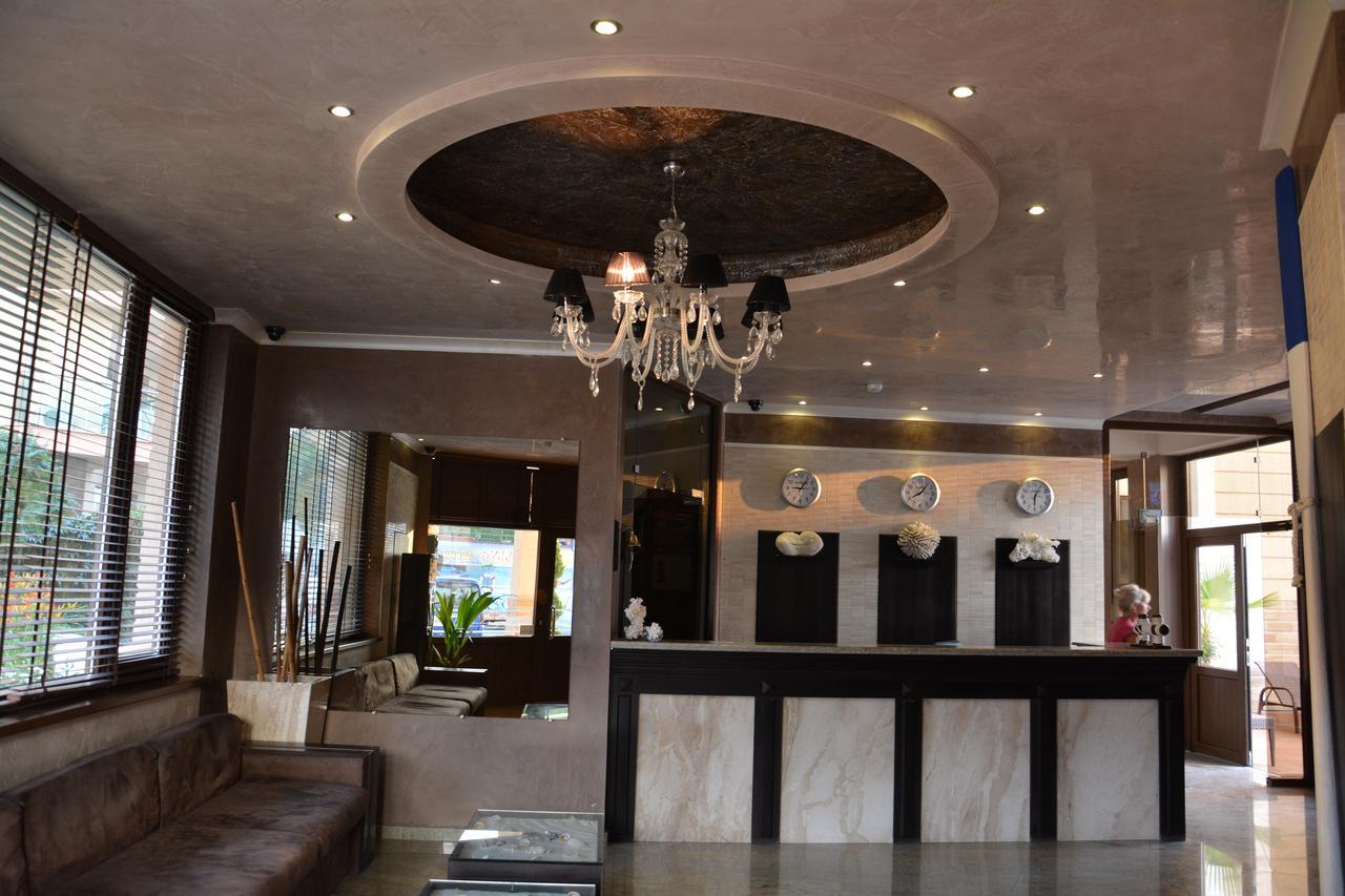 Vip Club Dolphin Coast Aparthotel Sunny Beach Exterior foto